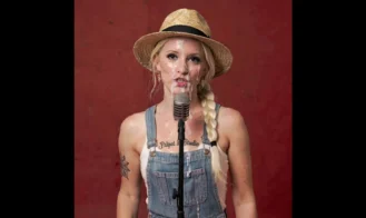 Dripping Microphones Adult Game Screenshots (6)