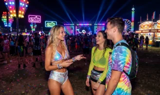 Under the Electric Sky Adult Game Screenshots (4)